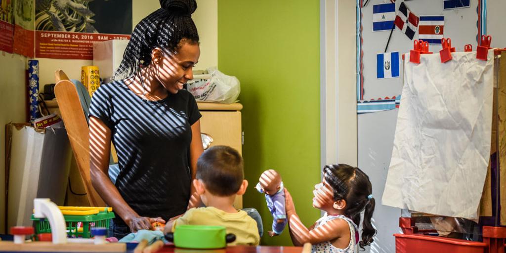 young children talk to their teacher